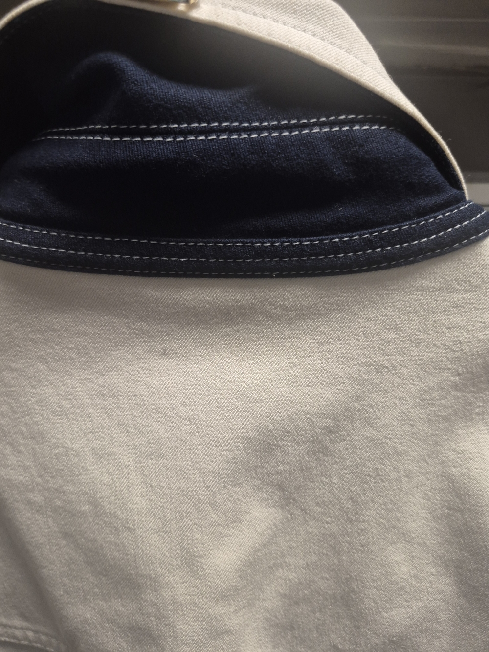 St. John Sport Vintage Cream Cropped Utility Jacket Marie Gray. - Picture 11 of 11